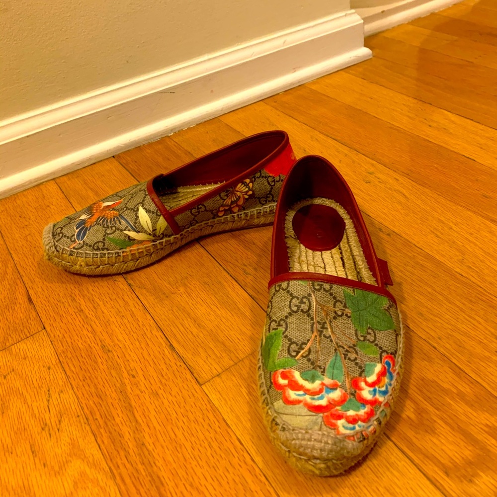 Women’s Gucci Espadrilles in Very Good Condition!